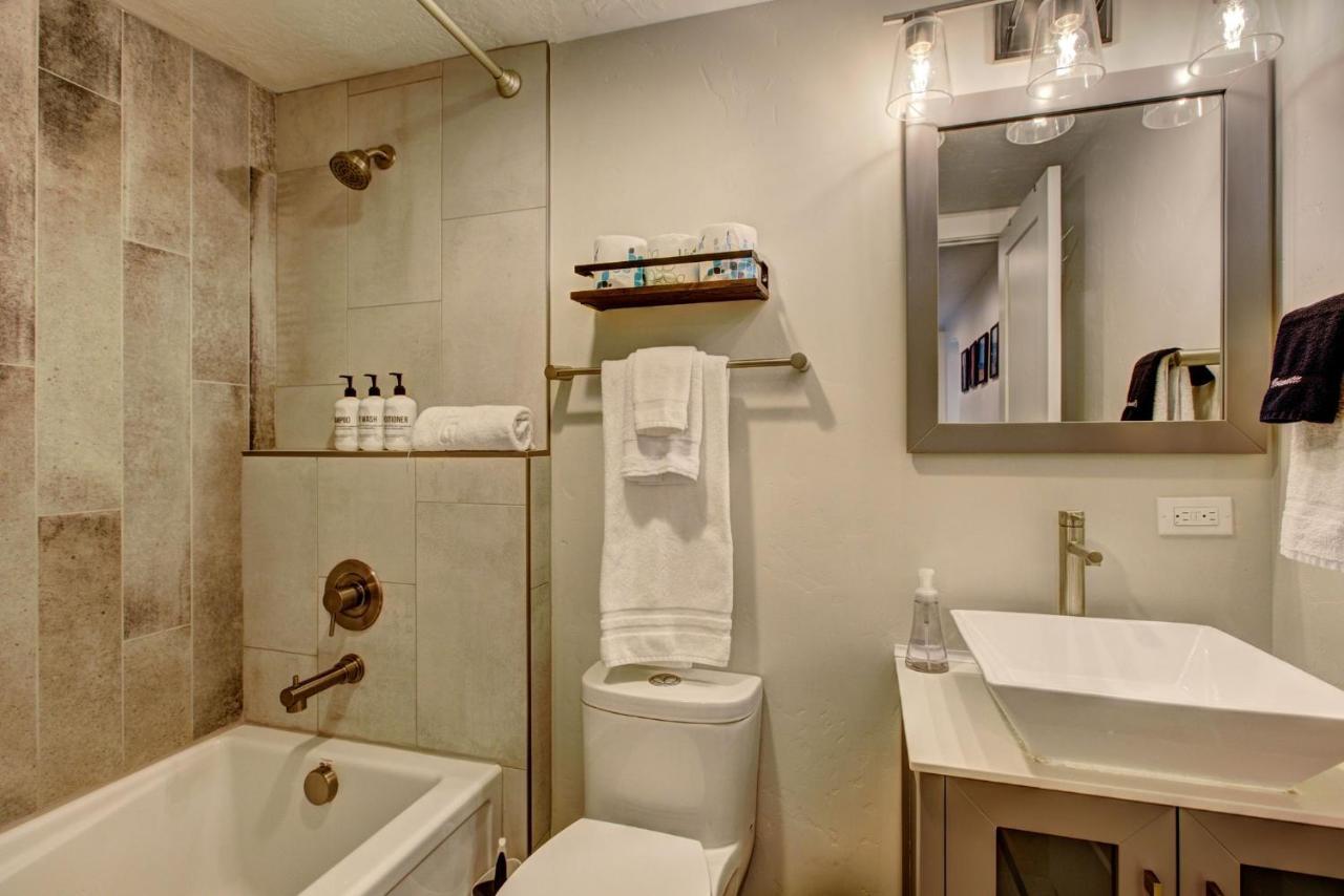 Little Blue Bungalow On Boise'S Bench, Pet Friendly, Fully Fenced Yard With Doggie Door! 2 Miles From Bsu, 5 Minutes From Downtown Boise, Desk And Workstation For Remote Workers, 2 Tv'S Large Walk-In Closet, Good For Mid-Term Stays Ngoại thất bức ảnh