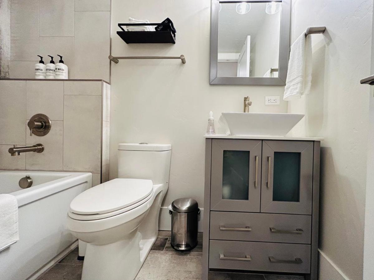 Little Blue Bungalow On Boise'S Bench, Pet Friendly, Fully Fenced Yard With Doggie Door! 2 Miles From Bsu, 5 Minutes From Downtown Boise, Desk And Workstation For Remote Workers, 2 Tv'S Large Walk-In Closet, Good For Mid-Term Stays Ngoại thất bức ảnh