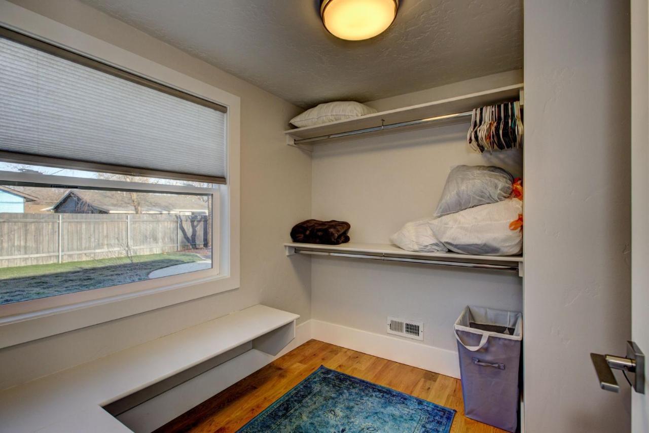Little Blue Bungalow On Boise'S Bench, Pet Friendly, Fully Fenced Yard With Doggie Door! 2 Miles From Bsu, 5 Minutes From Downtown Boise, Desk And Workstation For Remote Workers, 2 Tv'S Large Walk-In Closet, Good For Mid-Term Stays Ngoại thất bức ảnh